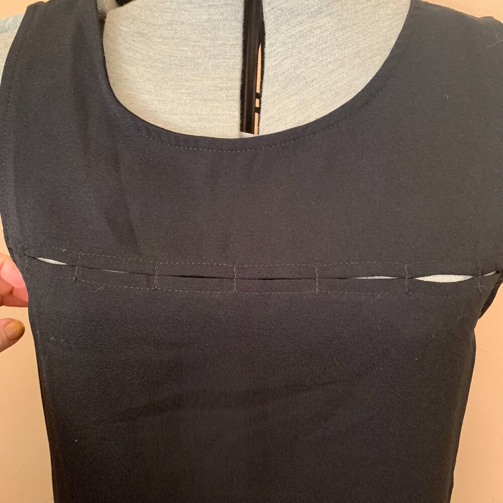Black Swing Dress Sz M Mini Lined Side Pockets Neckline Slits LBD Classy Minimal - Picture 2 of 7